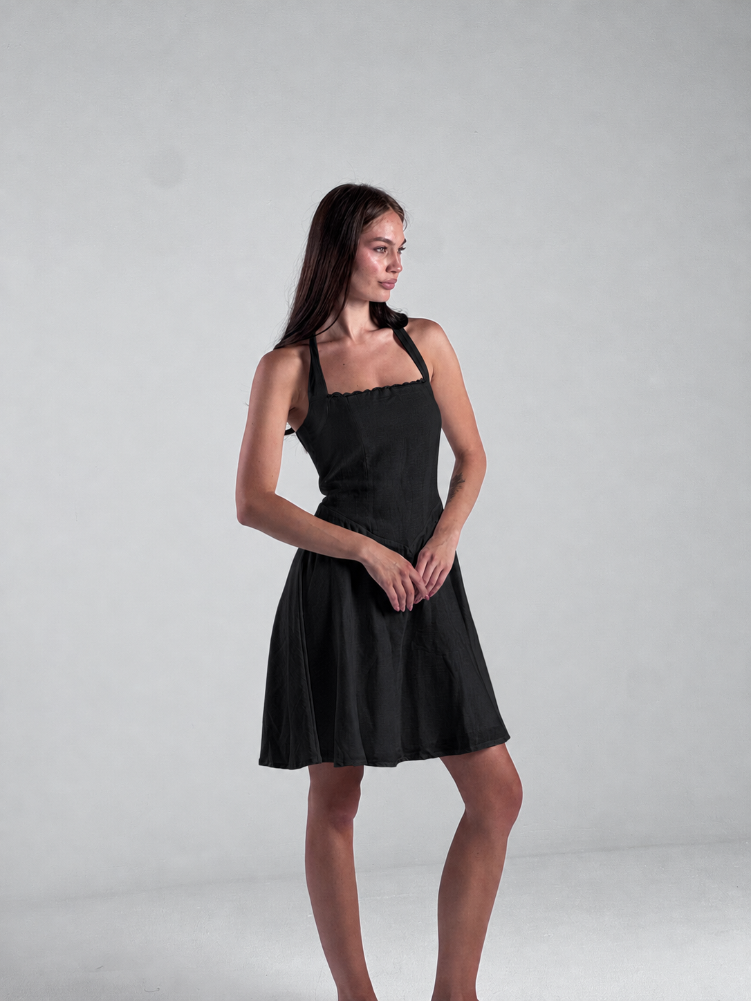 The Solène Linen Dress -Black Lace